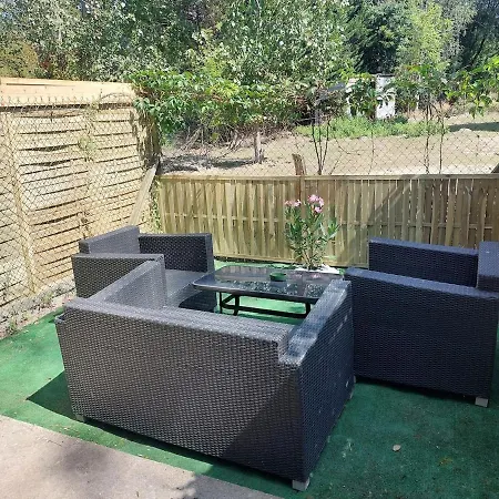 Pavilion - T3 Duplex, Avec Terrasse Et Parking *